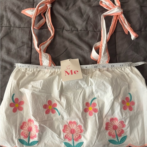 NWT Boutique So Me Floral Embroidered Tie Strap Crop Top Size Small - Picture 3 of 6